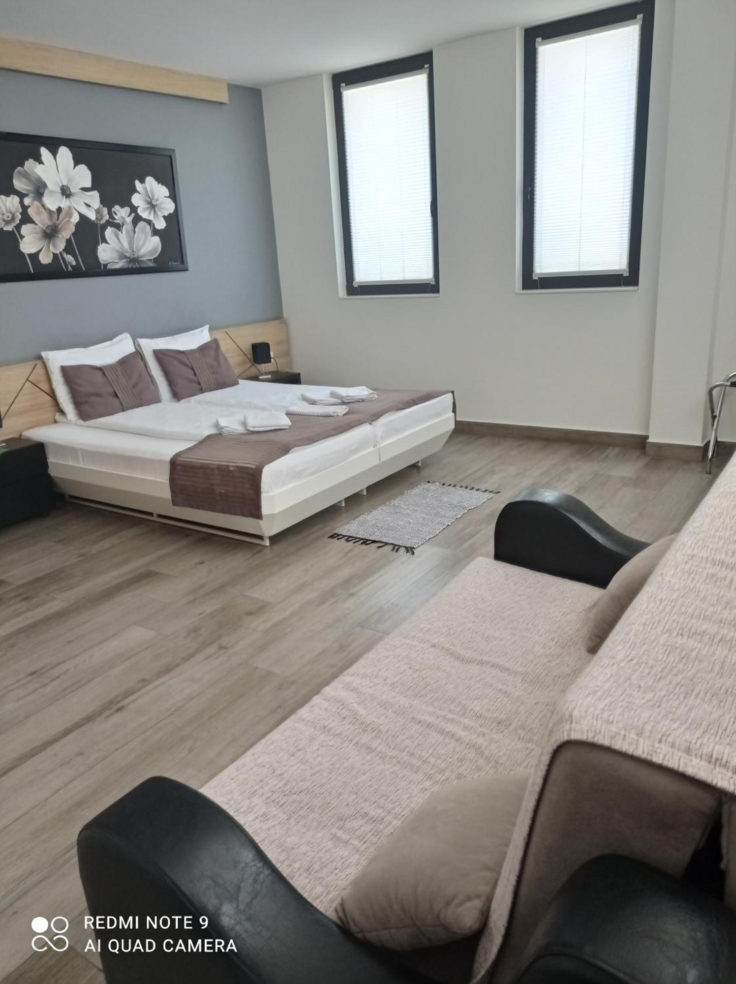 Nataly 2 Bed & Breakfast